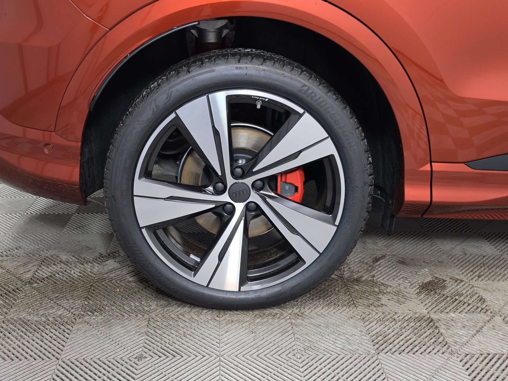 New 2026 Audi SQ5 Premium Plus AWD/4WD image 7