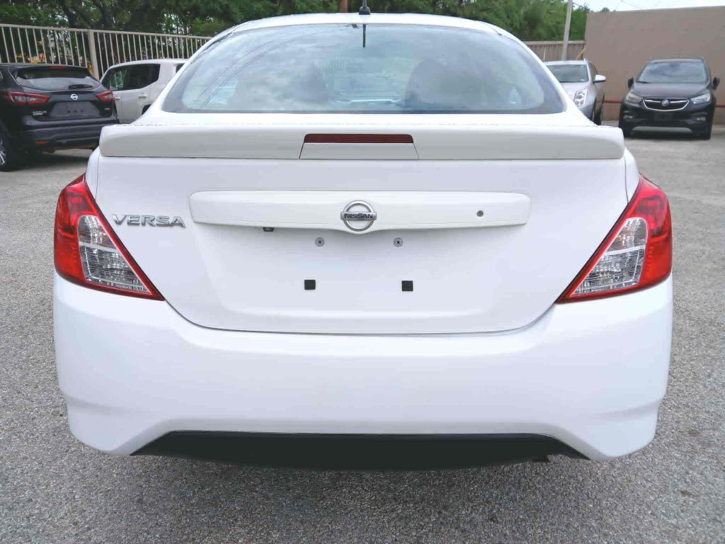 Used 2019 Nissan Versa S Plus image 6