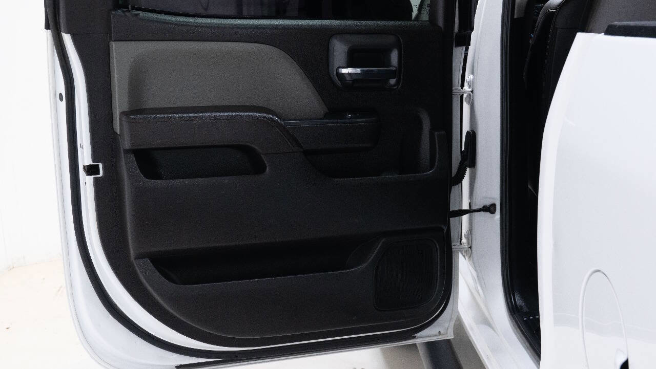 Used 2017 GMC Sierra 2500 4x4 Crew Cab w/ Sierra Convenience Package image 36