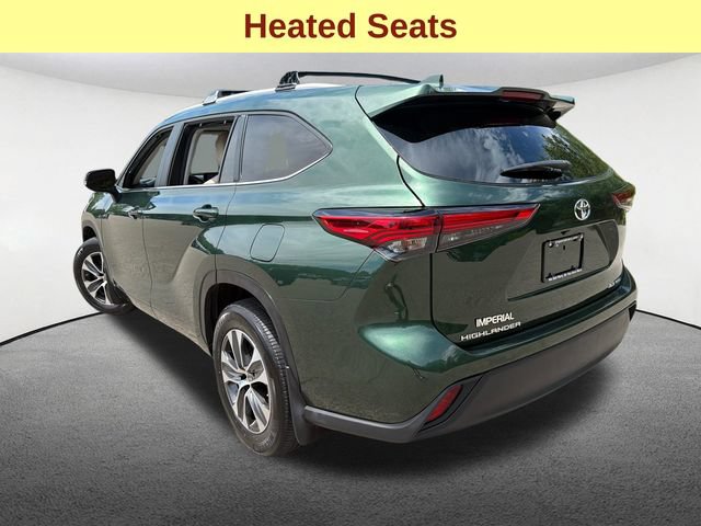 Used 2023 Toyota Highlander XLE AWD/4WD image 10