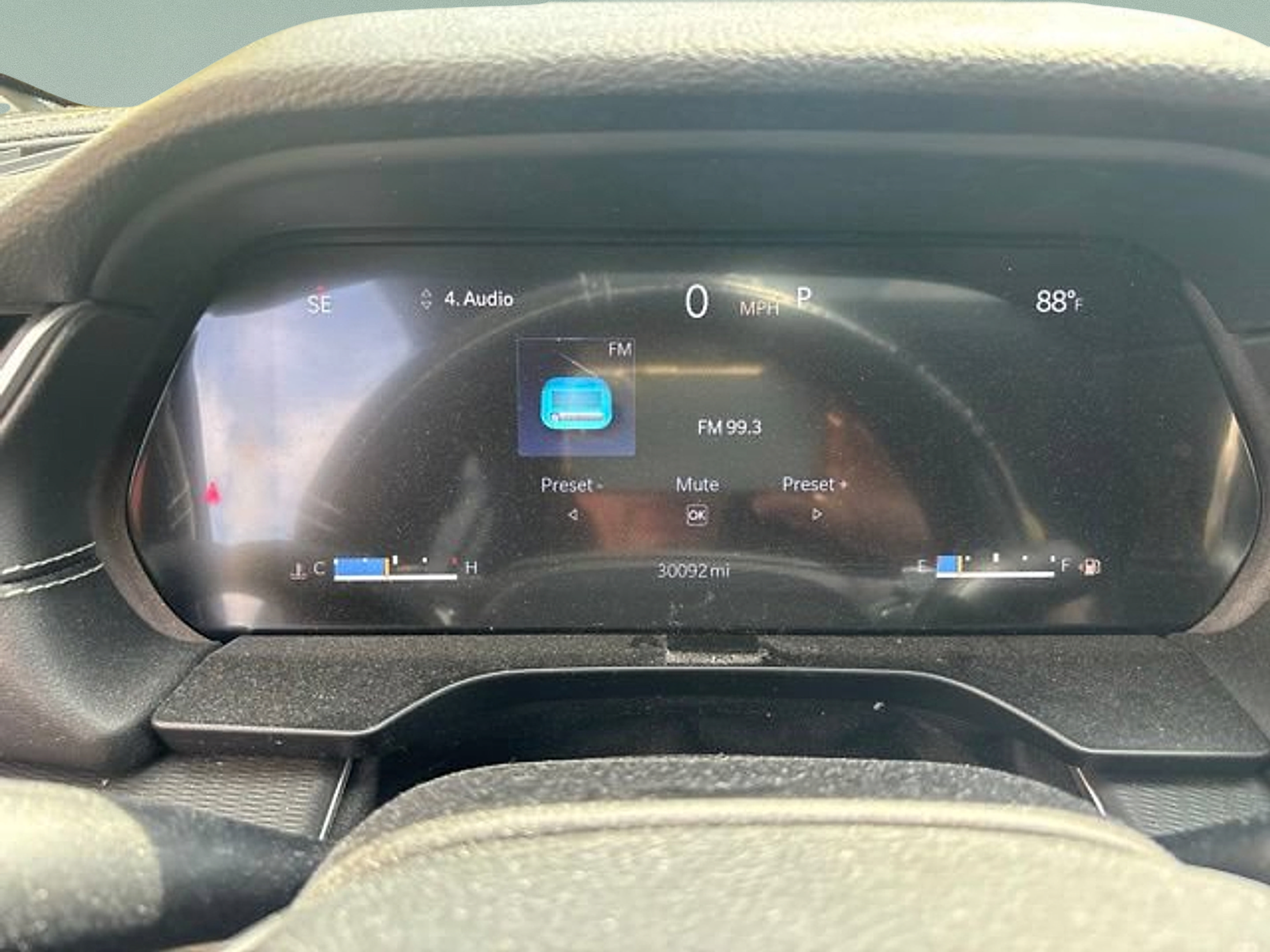 Used 2023 Jeep Grand Cherokee Altitude AWD/4WD image 16