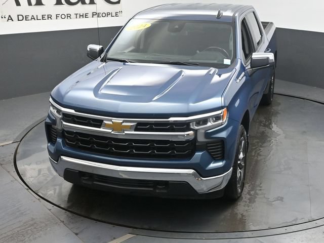 Used 2024 Chevrolet Silverado 1500 LT AWD/4WD image 46