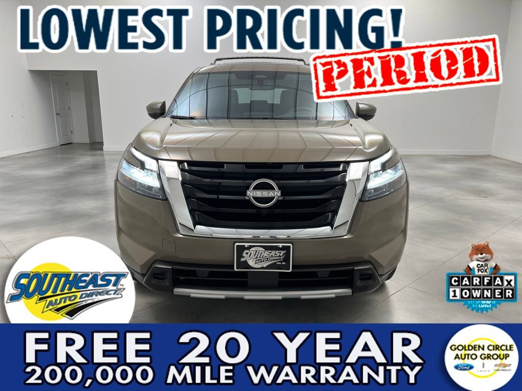 Used 2024 Nissan Pathfinder Platinum w/ Cargo Package image 2