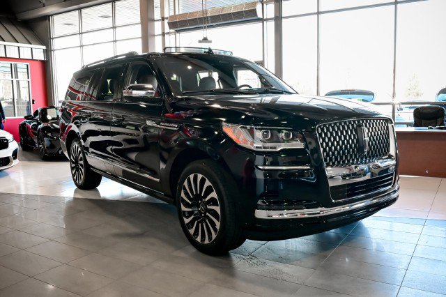 Used 2022 Lincoln Navigator L Black Label image 3