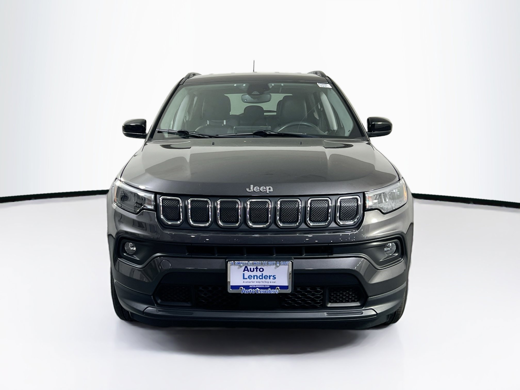 Used 2022 Jeep Compass Latitude w/ Convenience Group AWD/4WD image 2