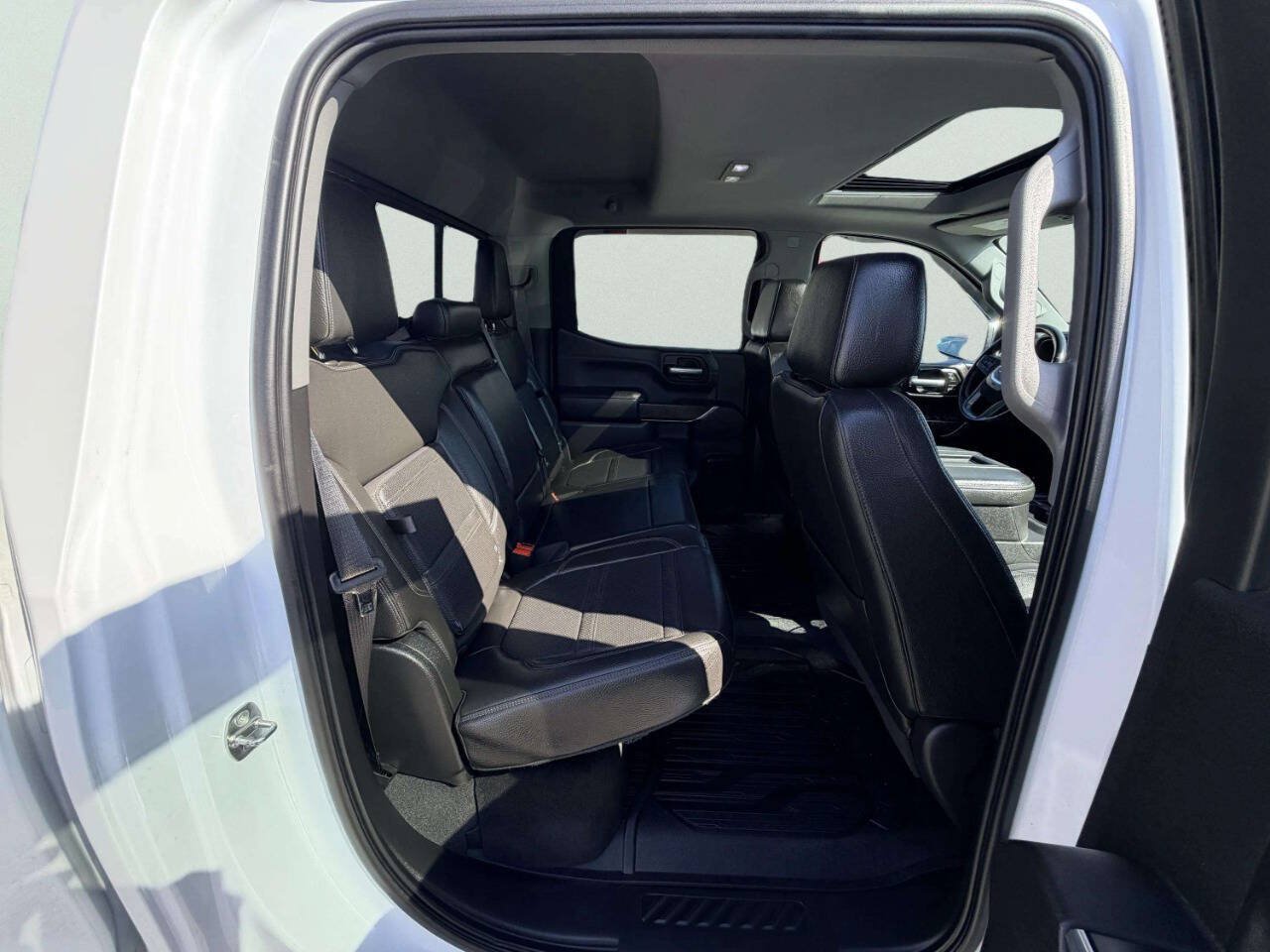 Used 2019 GMC Sierra 1500 Denali w/ Driver Alert Package II AWD/4WD image 29
