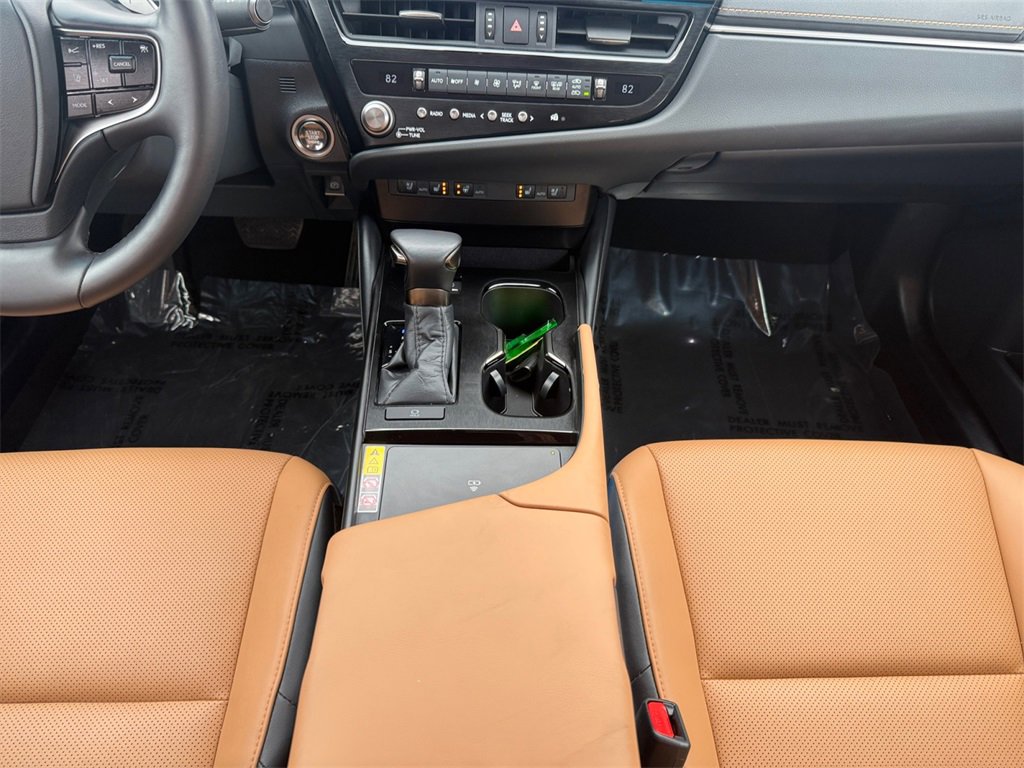Used 2025 Lexus ES 350 w/ Premium Package image 15