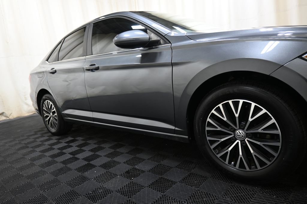 Used 2019 Volkswagen Jetta R-Line image 13