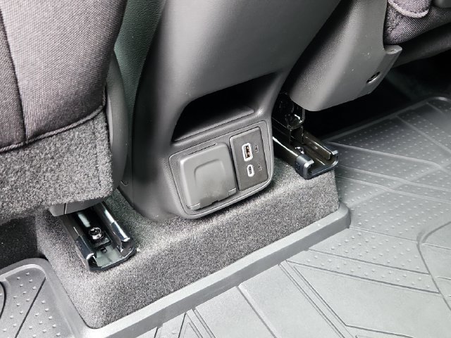 New 2026 Chevrolet TrailBlazer LT w/ Convenience Package FWD image 16