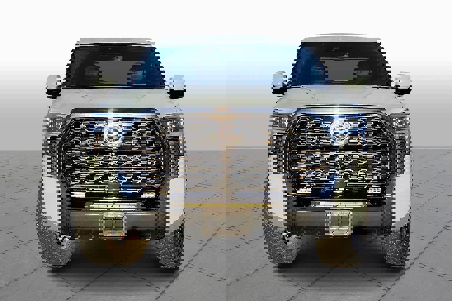 Used 2024 Toyota Tundra Platinum image 3