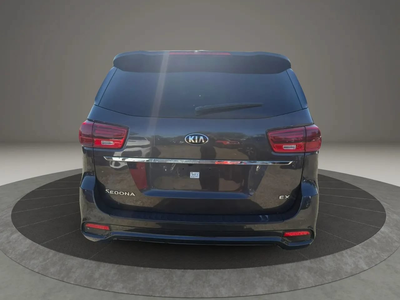 Used 2021 Kia Sedona EX w/ EX Premium Package FWD image 6