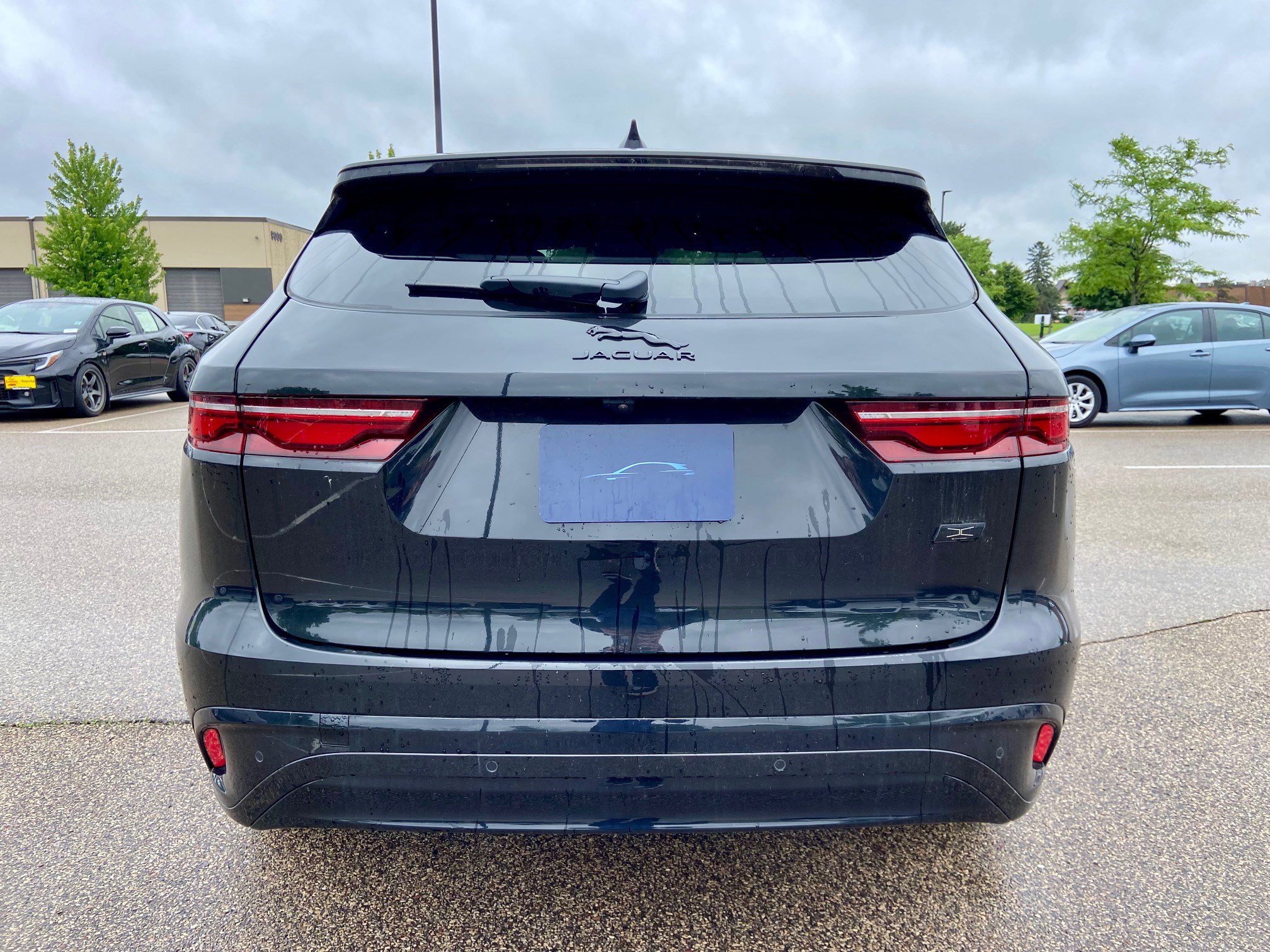 New 2026 Jaguar F-PACE R-Dynamic S image 6