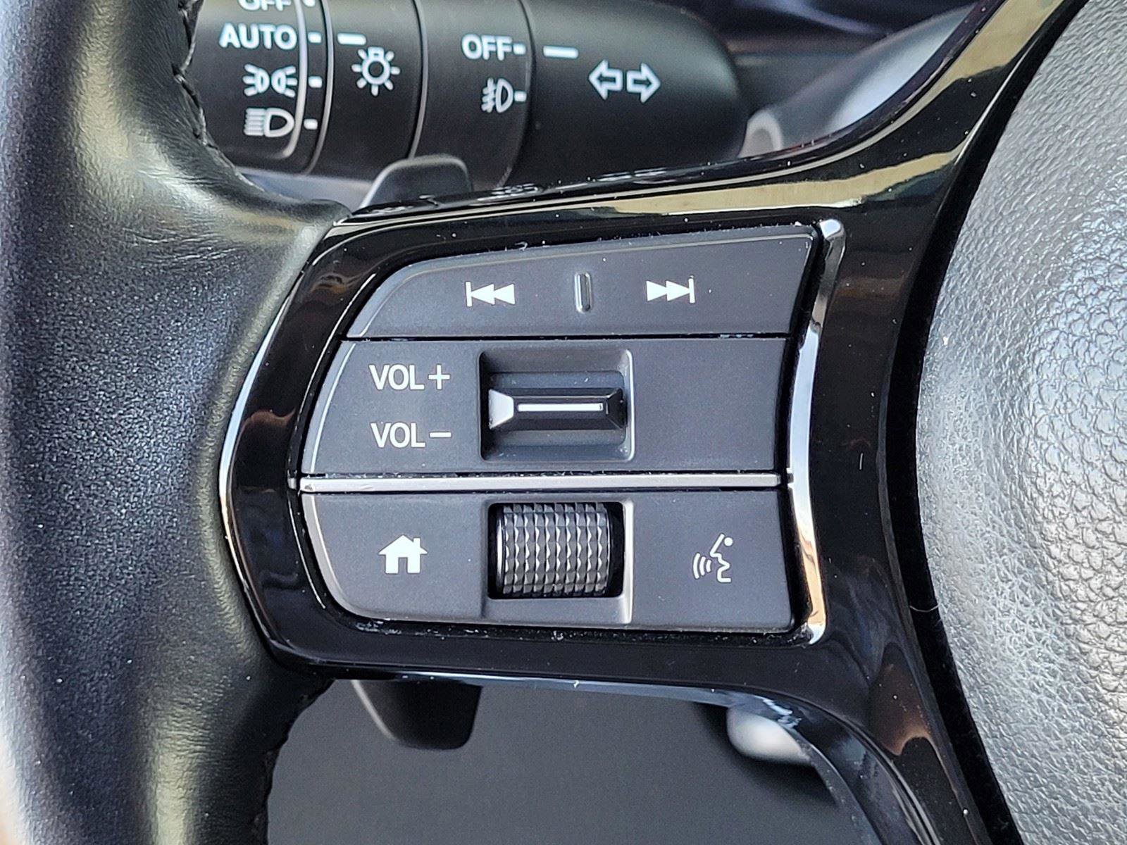 Used 2023 Honda Pilot Touring image 31