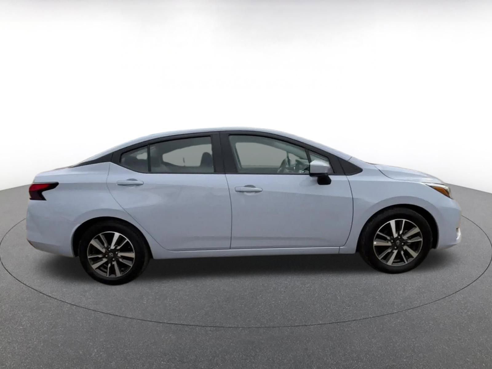 Used 2025 Nissan Versa SV image 16