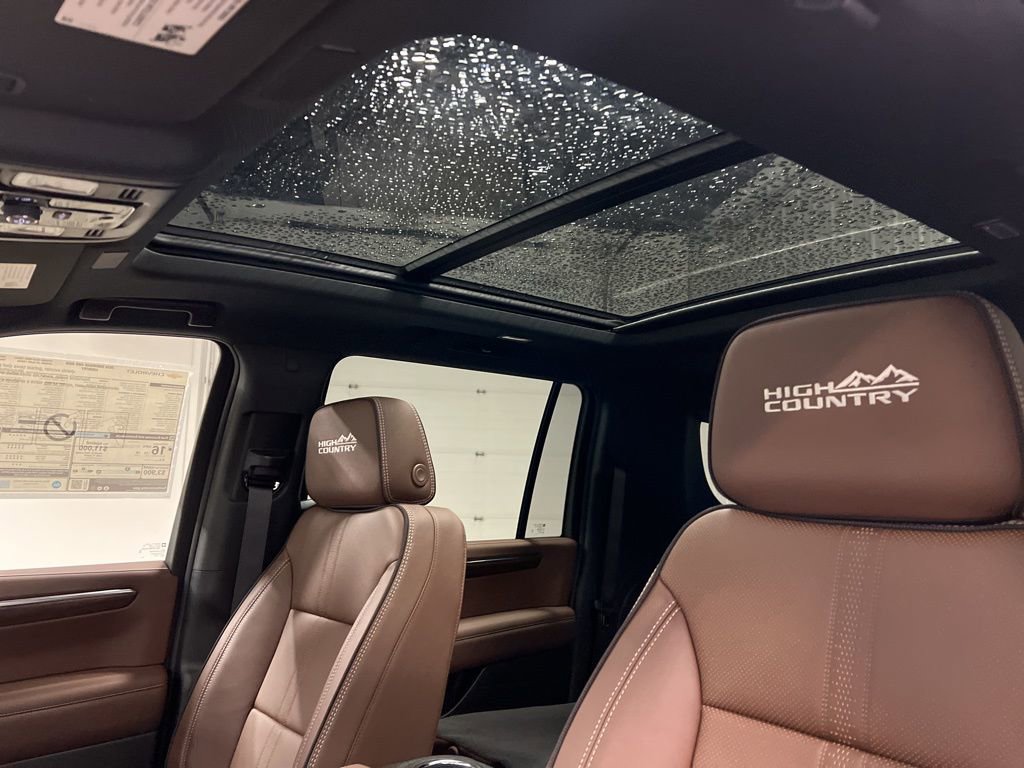 New 2026 Chevrolet Suburban High Country image 13