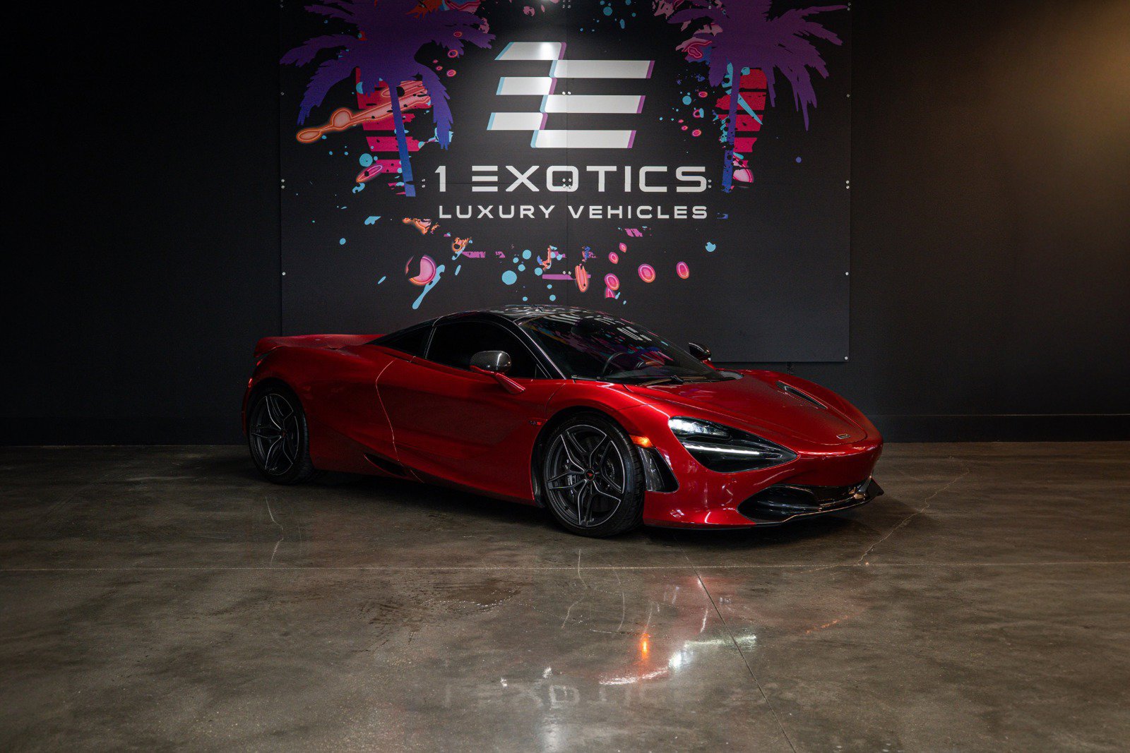 Used 2018 McLaren 720S RWD image 5