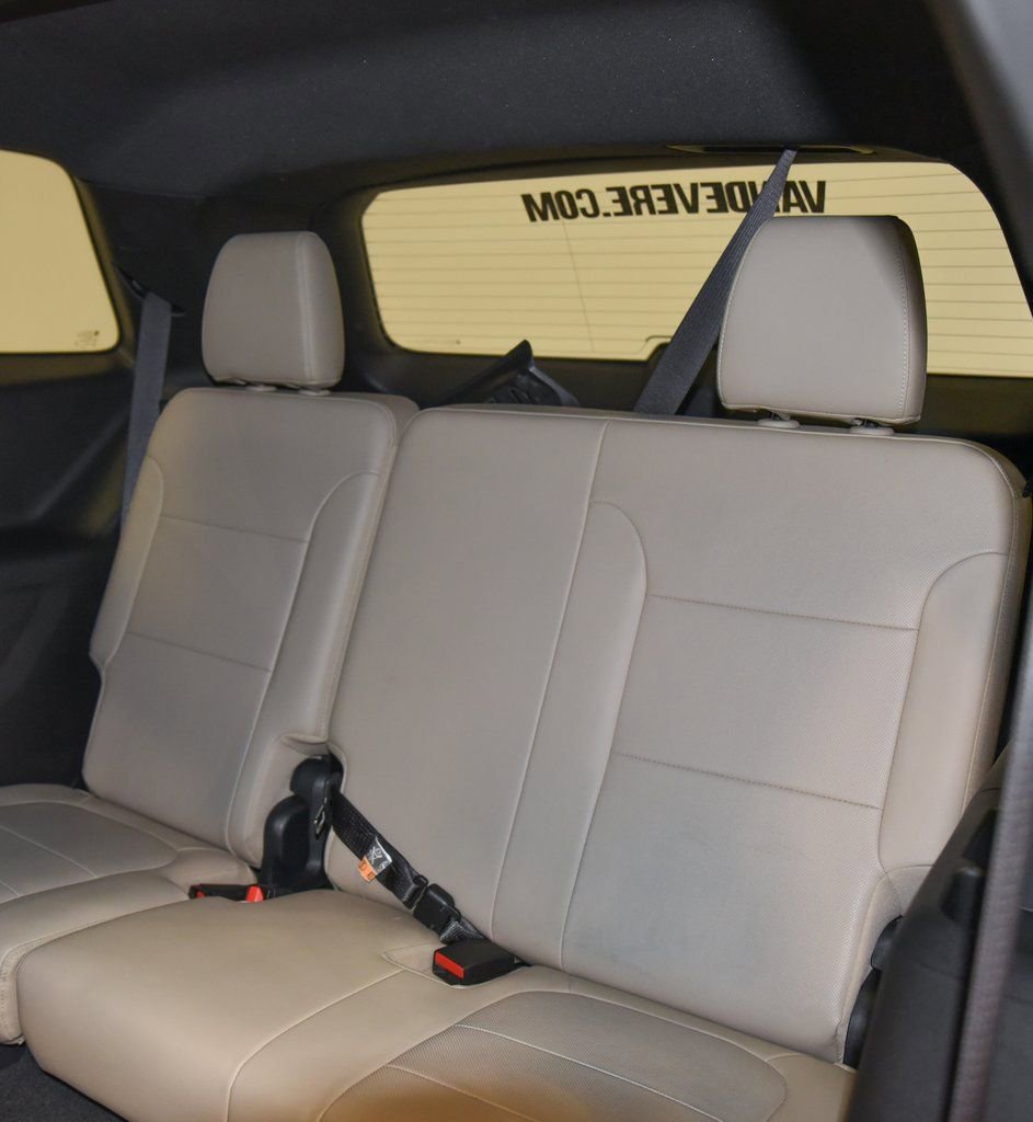 Used 2023 Chevrolet Traverse Premier image 7