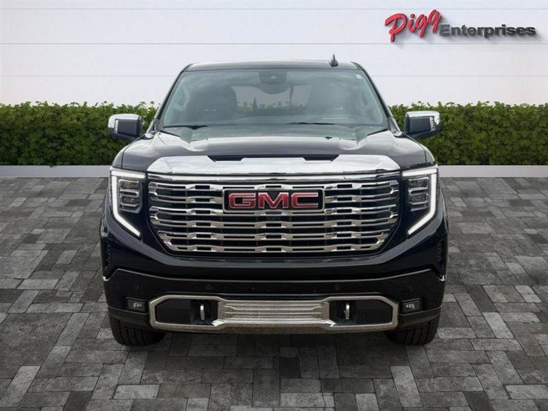 Used 2025 GMC Sierra 1500 Denali w/ Denali Reserve Package AWD/4WD image 5