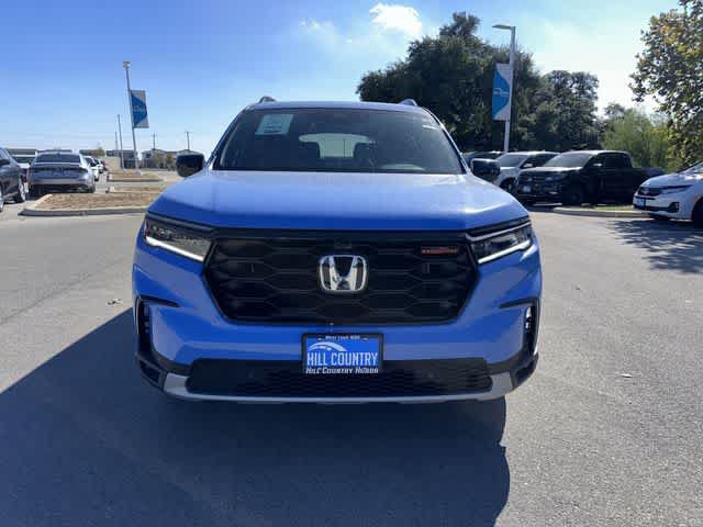 Used 2025 Honda Pilot TrailSport image 5