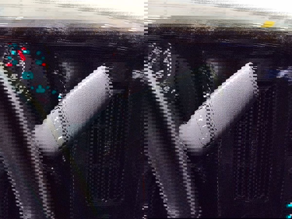 Used 2015 Chevrolet Express 2500 image 55