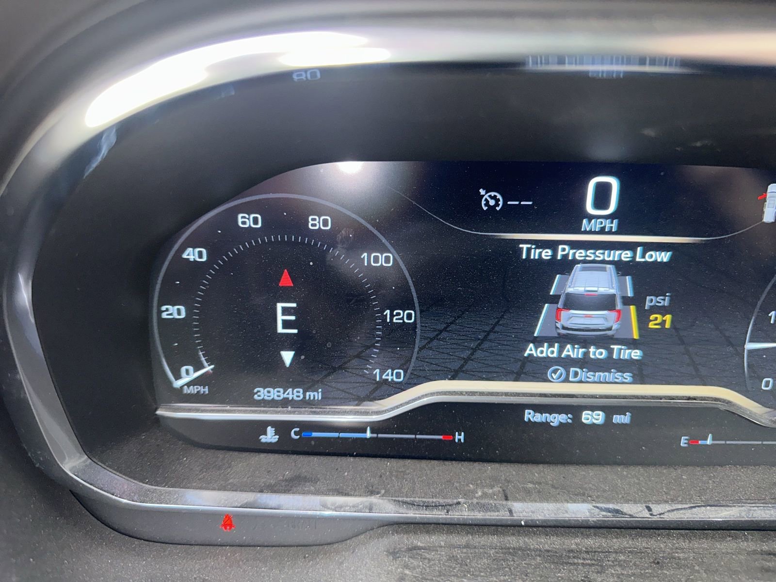Used 2023 GMC Yukon AT4 AWD/4WD image 12