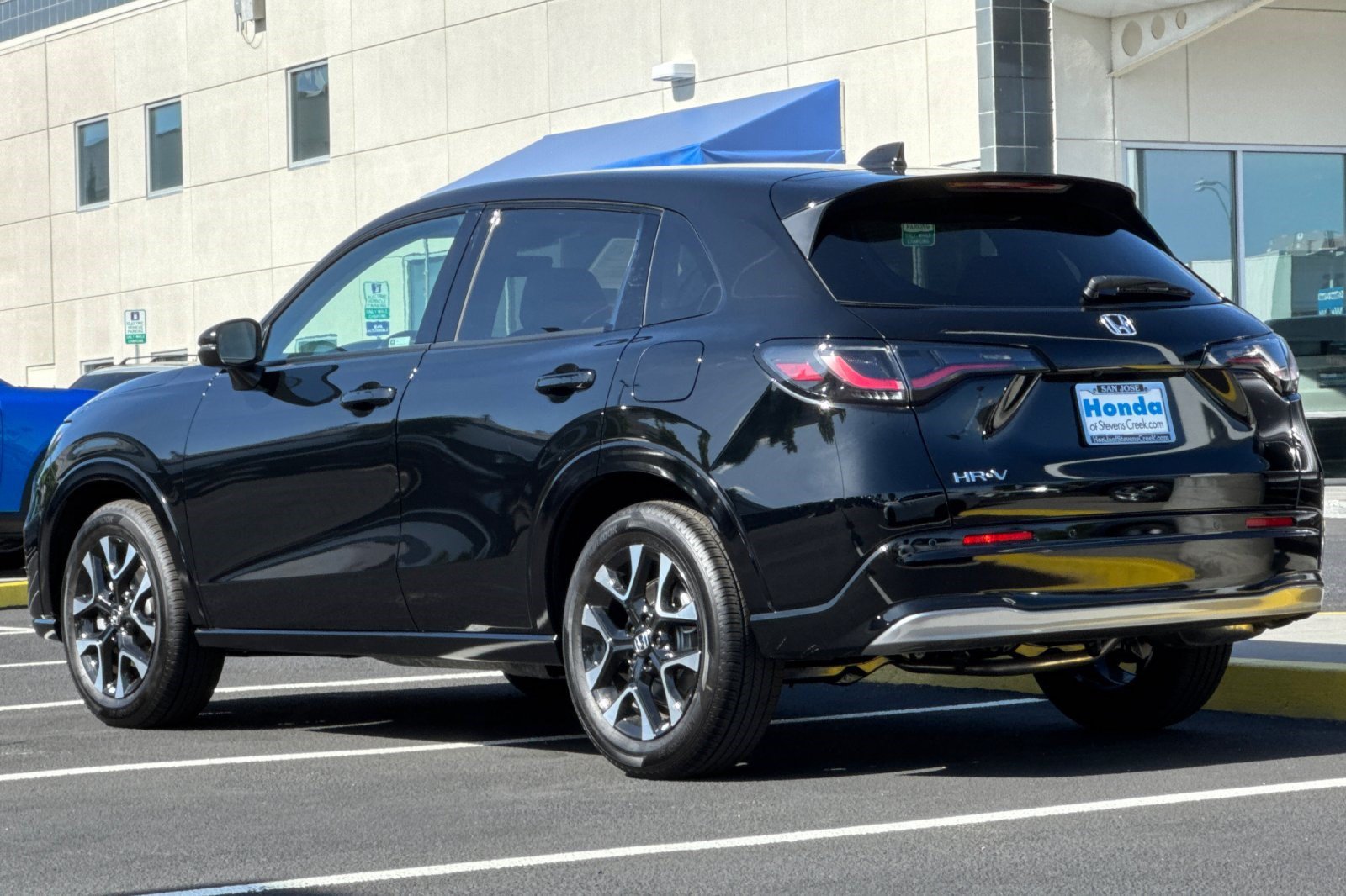 Used 2026 Honda HR-V EX-L image 3