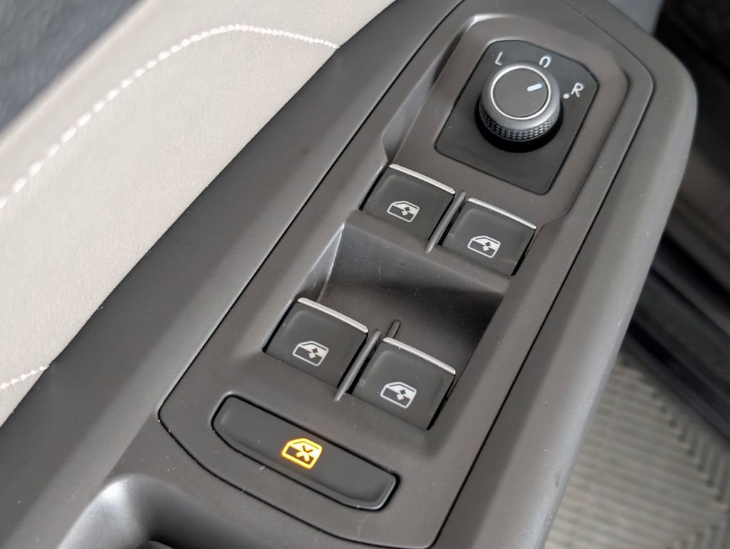 Used 2022 Volkswagen Atlas SE image 24