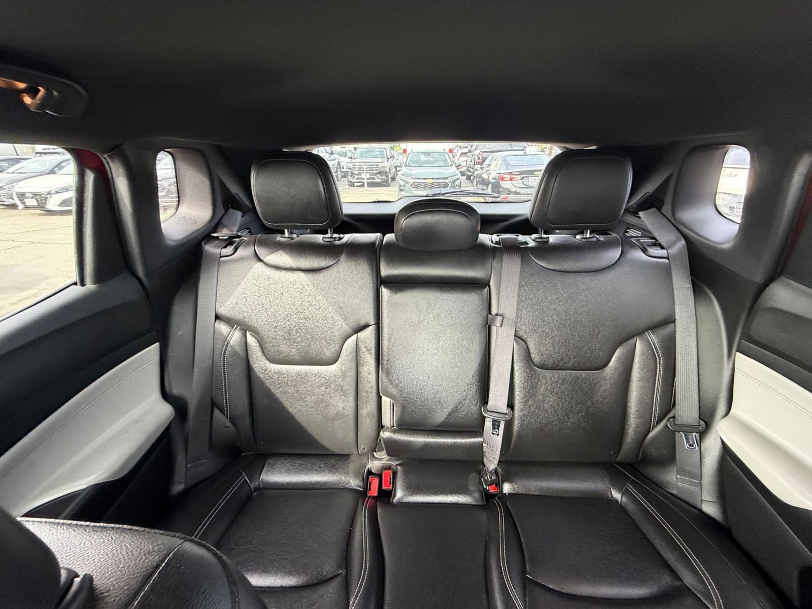 Used 2025 Jeep Compass Limited AWD/4WD image 39