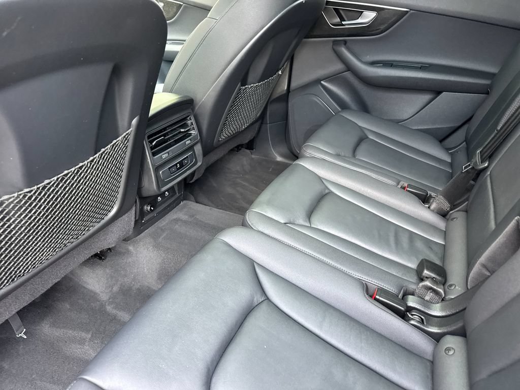 Used 2023 Audi Q7 2.0T Premium Plus AWD/4WD image 15