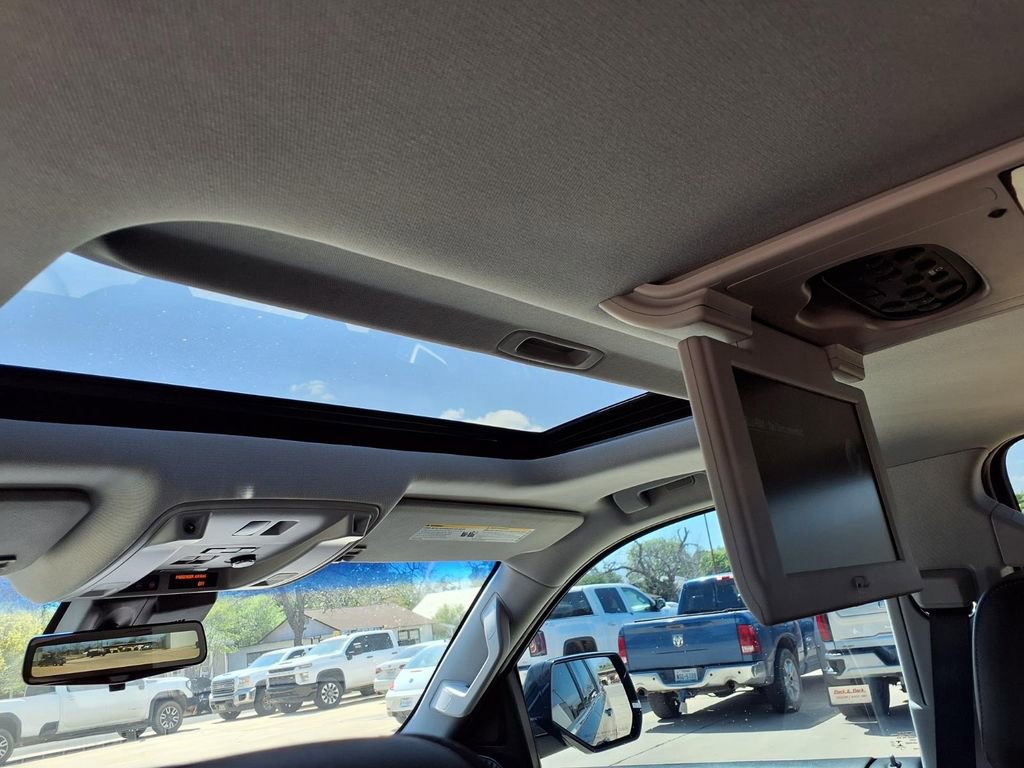 Certified 2018 Cadillac Escalade Premium Luxury image 14