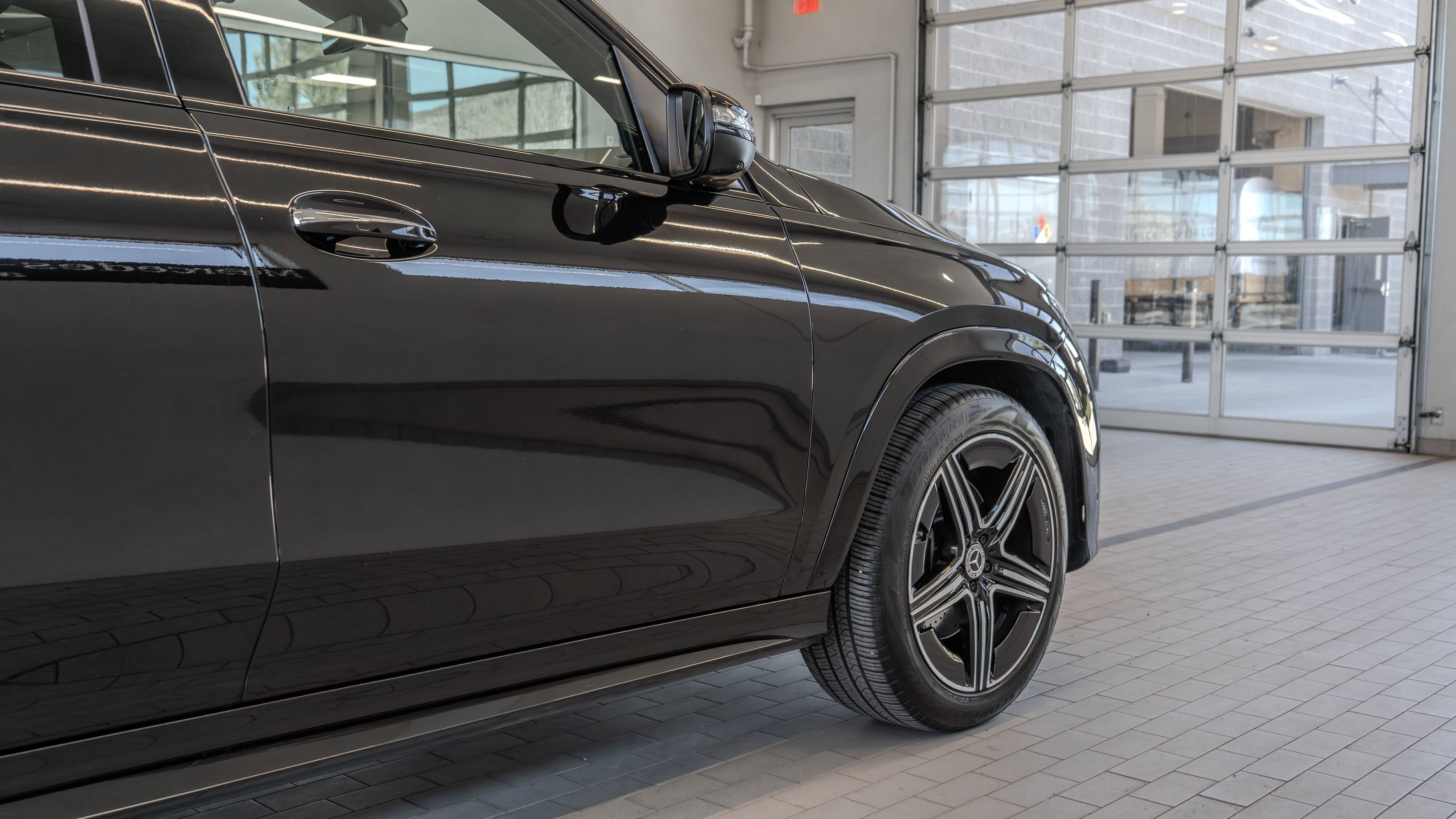 Used 2025 Mercedes-Benz GLE 350 4MATIC image 32
