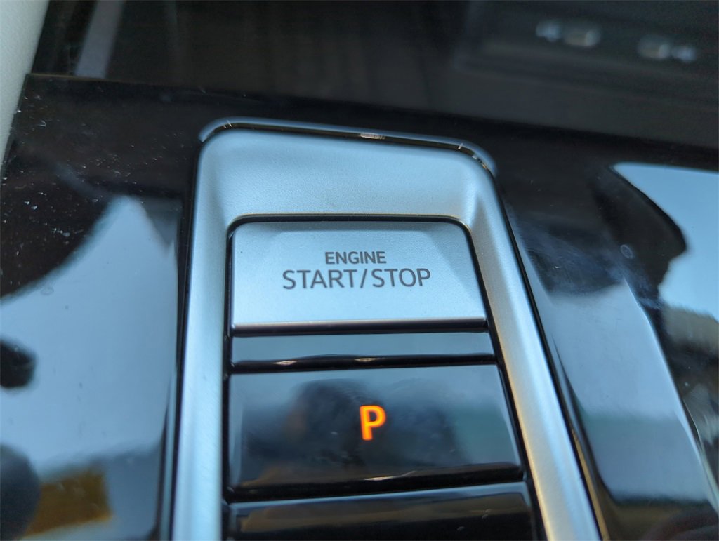 Used 2025 Volkswagen Atlas SEL Premium R-Line image 44