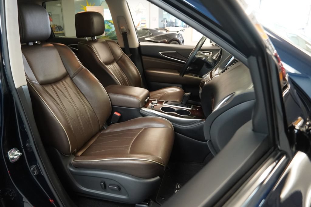 Used 2018 INFINITI QX60 Luxe w/ Deluxe Technology Package AWD/4WD image 40