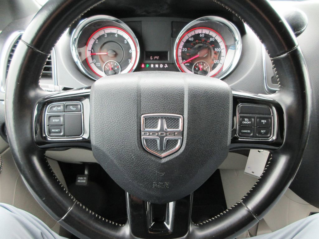 Used 2020 Dodge Grand Caravan SXT FWD image 24
