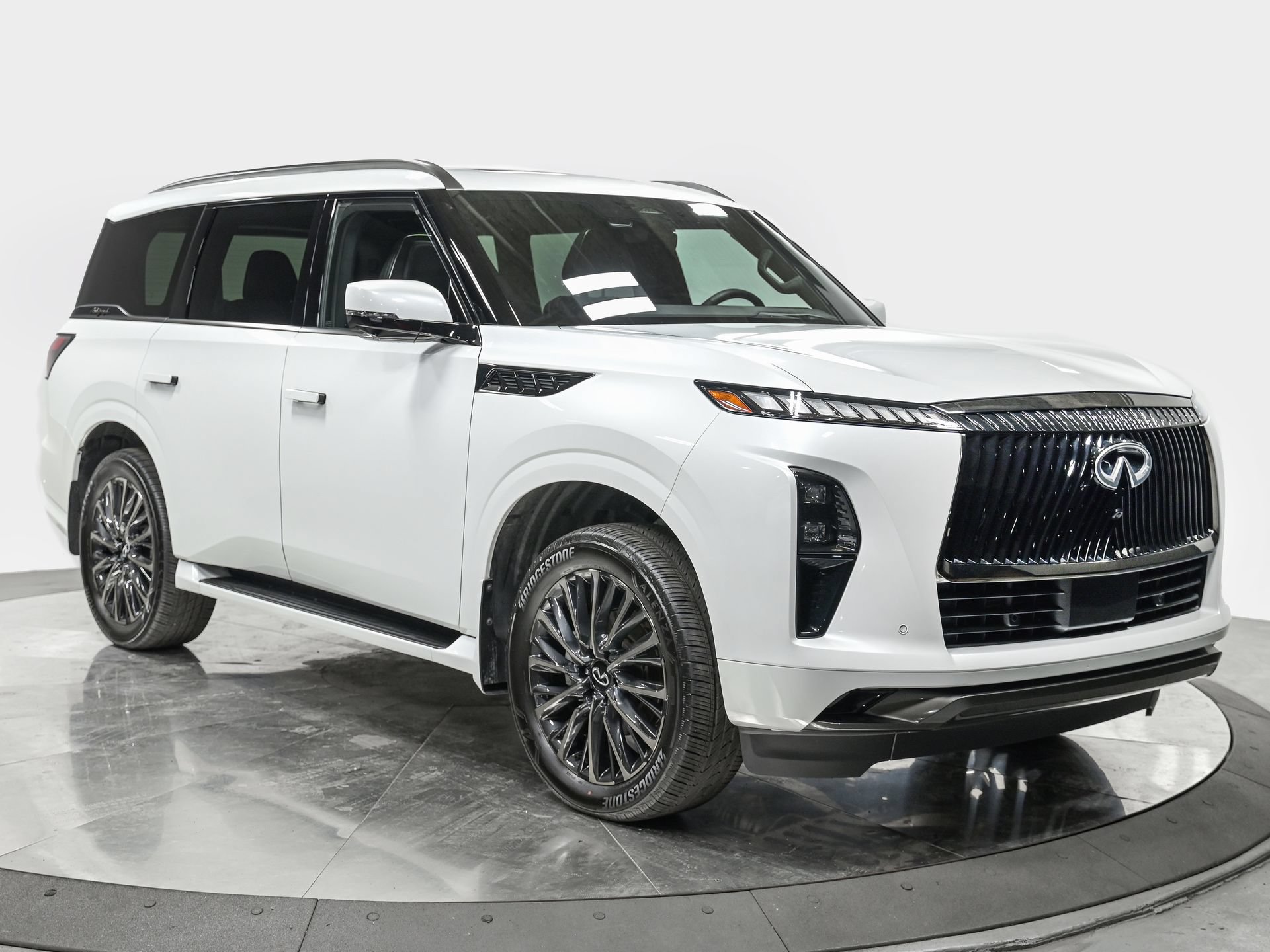 Used 2026 INFINITI QX80 Autograph w/ Premium Cargo Package AWD/4WD image 9