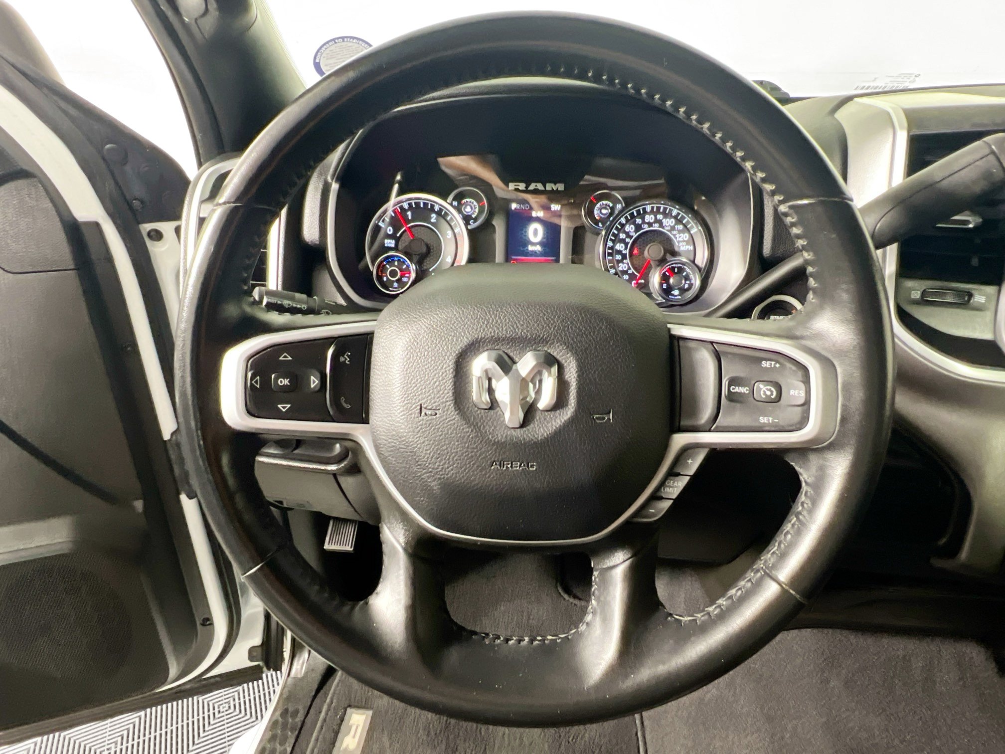 Used 2024 RAM 2500 Big Horn AWD/4WD image 17