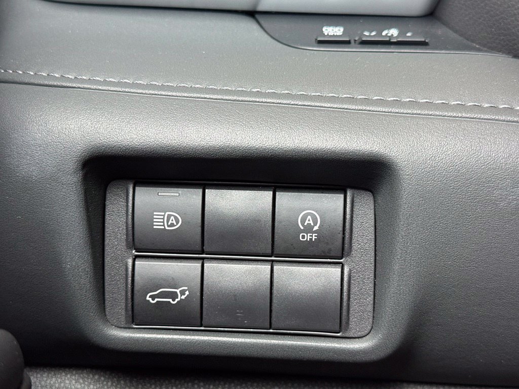Used 2025 Toyota Highlander XLE AWD/4WD image 10