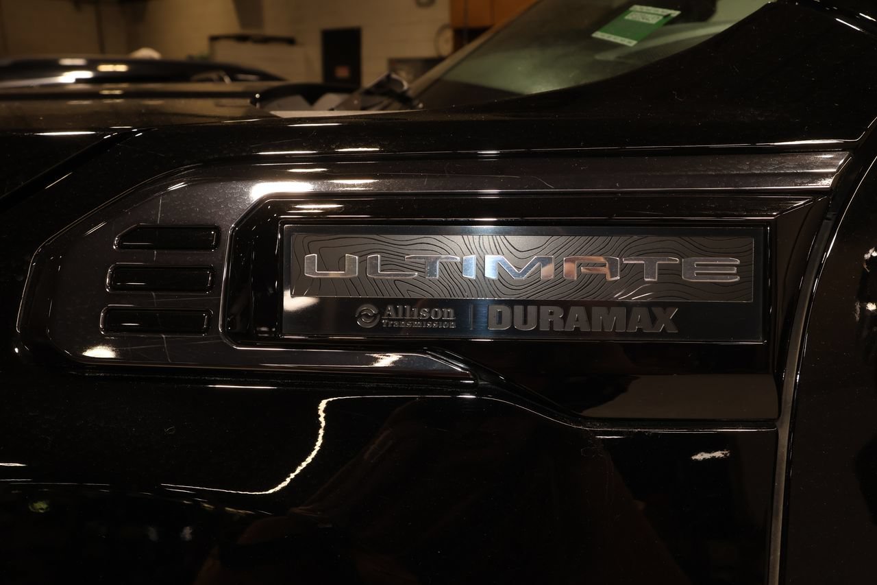 Used 2025 GMC Sierra 3500 Denali Ultimate AWD/4WD image 37