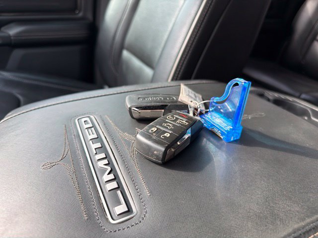 Used 2019 RAM 1500 Limited AWD/4WD image 35