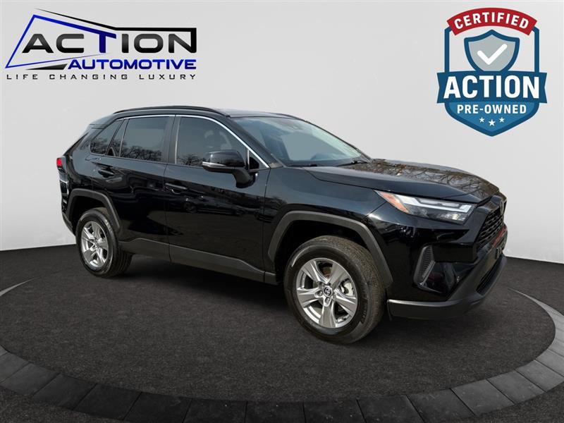 Used 2023 Toyota RAV4 XLE image 1