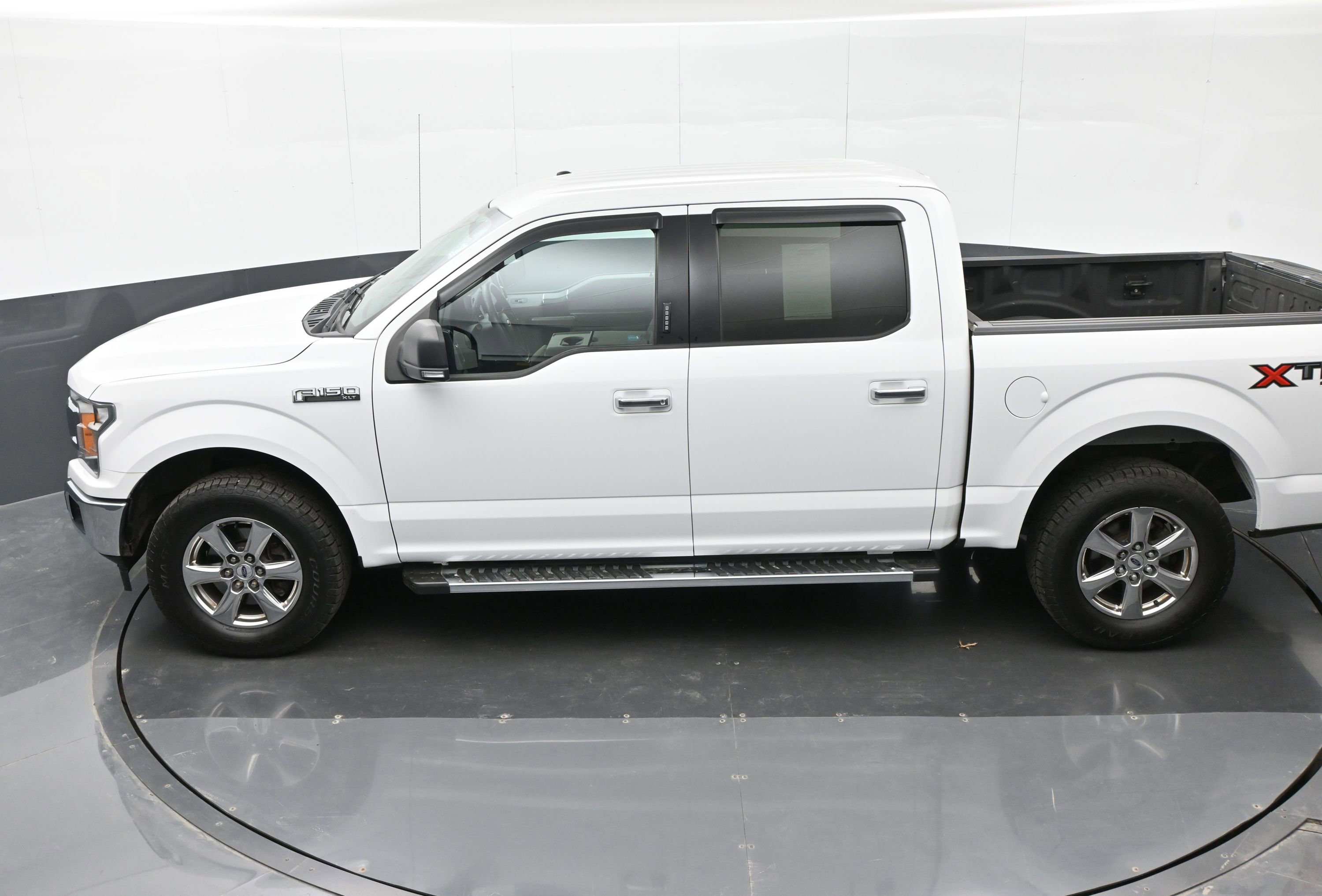Used 2018 Ford F150 XLT w/ Equipment Group 301A Mid AWD/4WD image 34