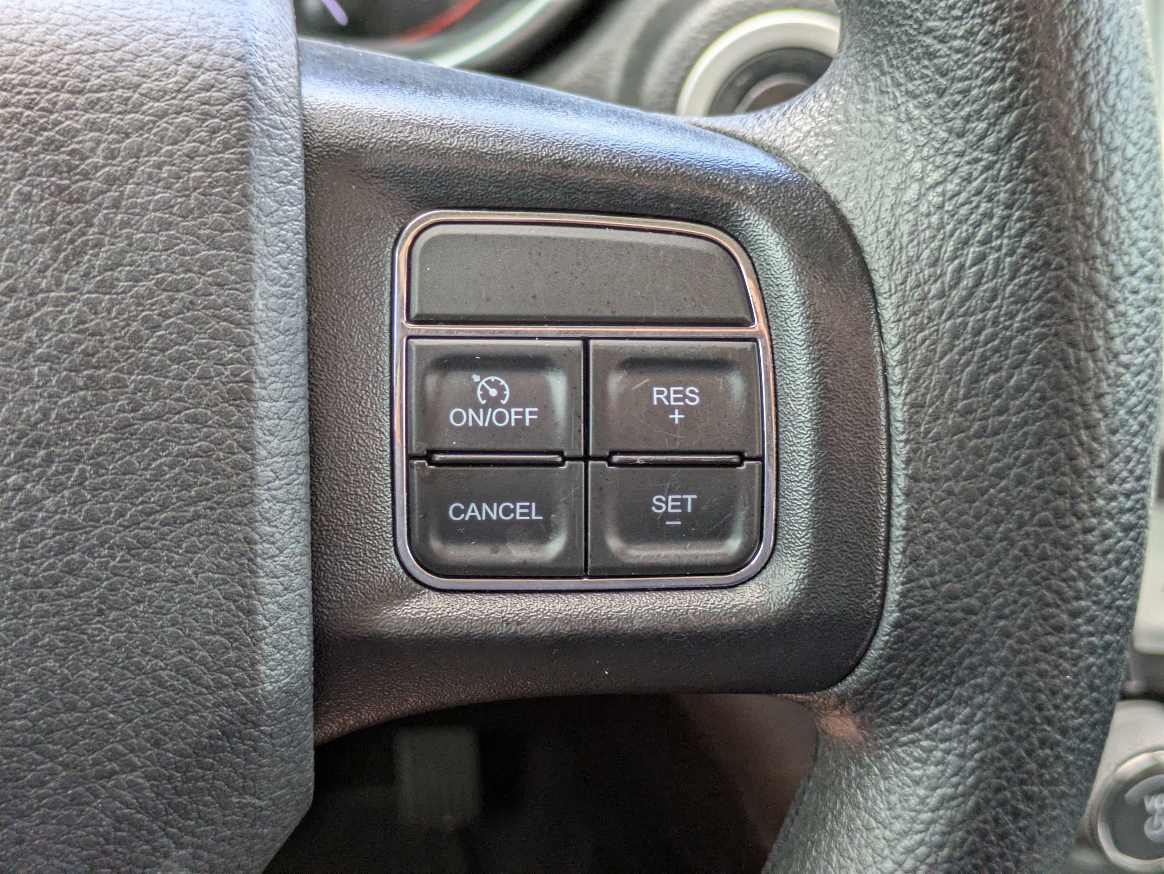 Used 2020 Dodge Journey SE w/ Blacktop Package FWD image 23