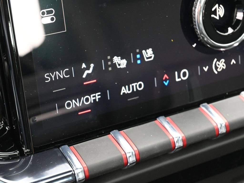 New 2025 GMC Yukon XL AT4 w/ AT4 Premium Plus Package image 27