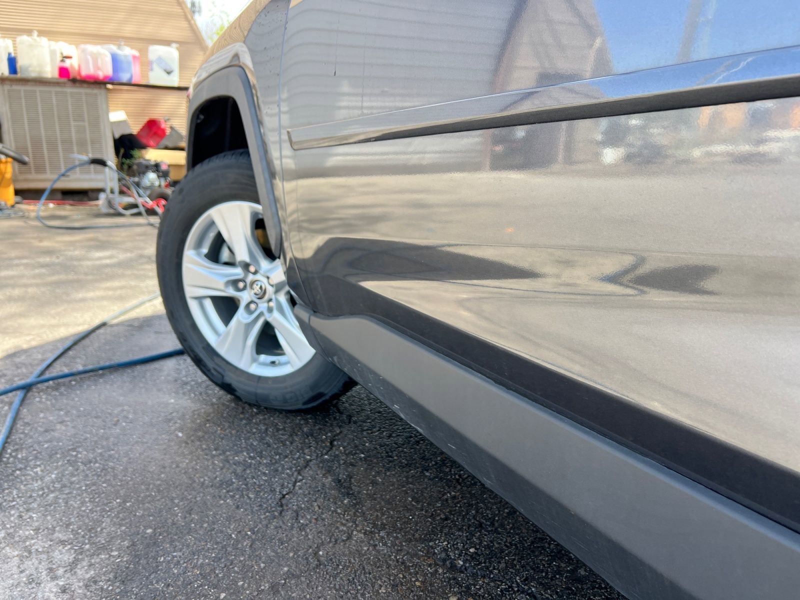 Used 2019 Toyota RAV4 LE w/ Carpet Mat Package image 28