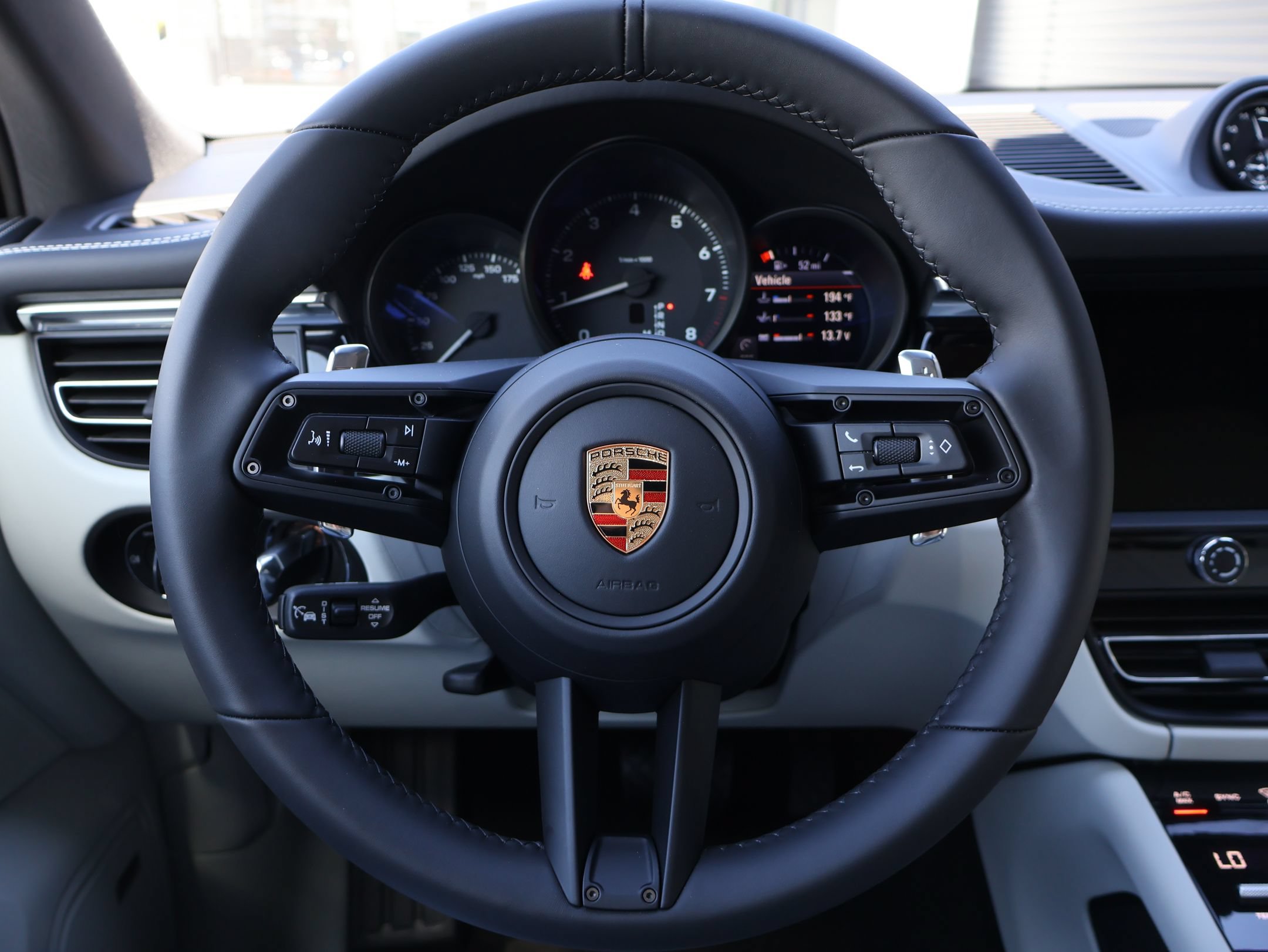 New 2026 Porsche Macan AWD/4WD image 15