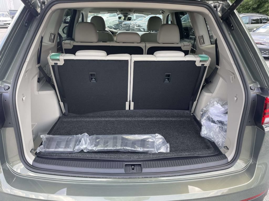 New 2026 Volkswagen Atlas SE FWD image 8