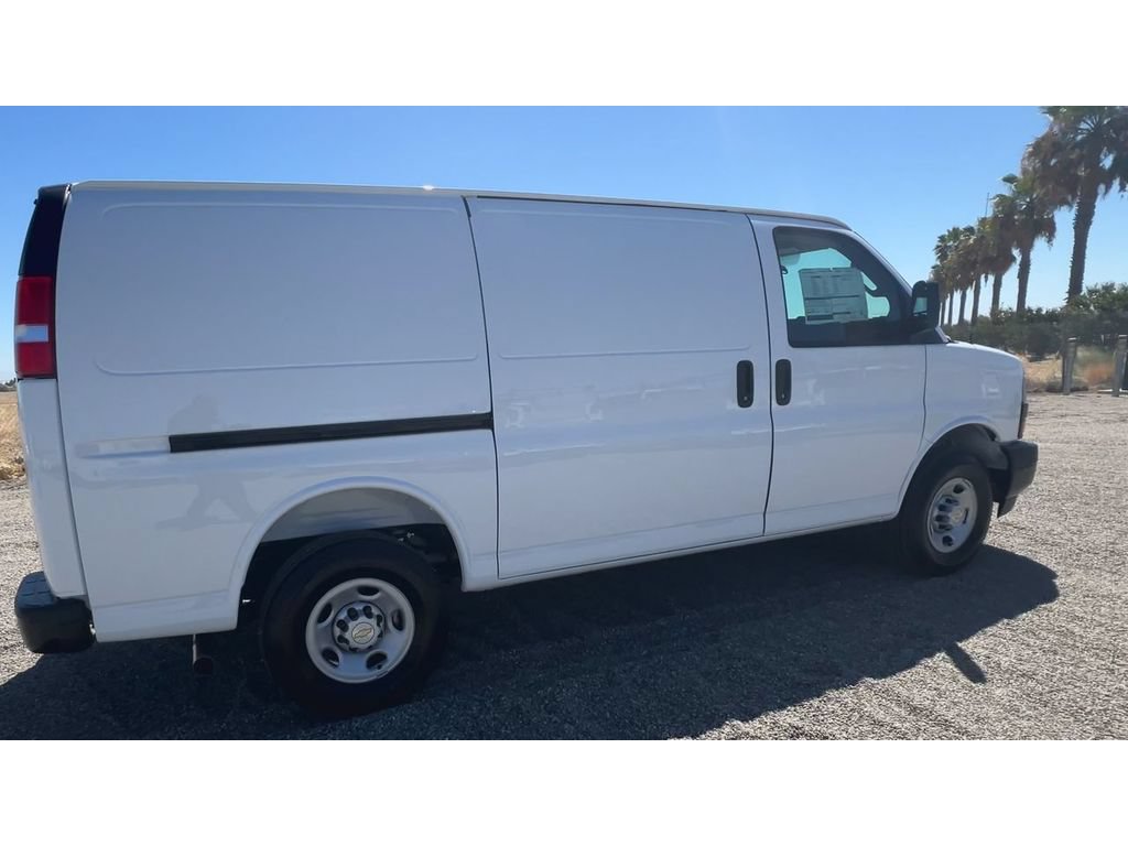 New 2026 Chevrolet Express 2500 w/ Driver Convenience Package RWD image 2