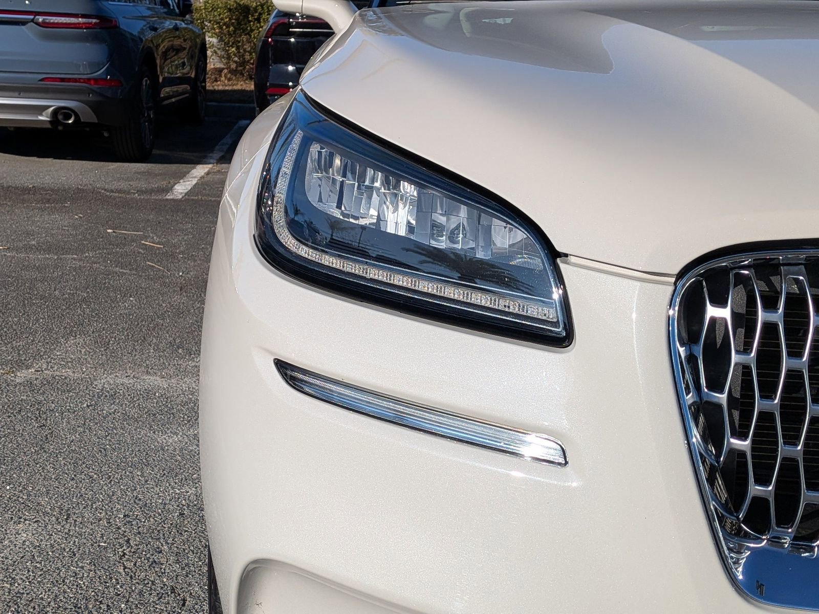 Certified 2022 Lincoln Corsair FWD image 12