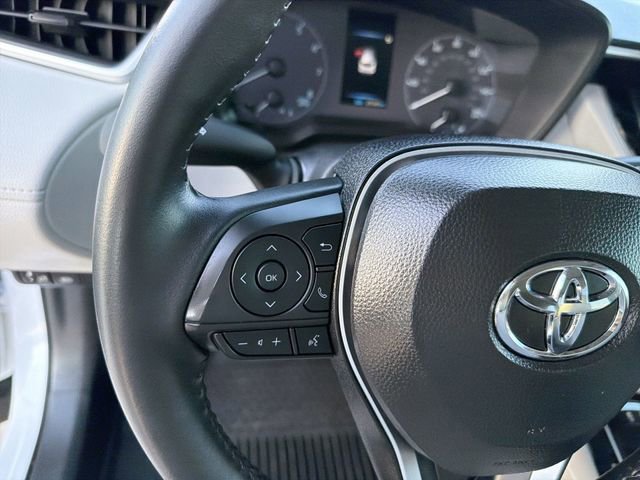 Certified 2025 Toyota Corolla Cross LE w/ Moonroof Package FWD image 17
