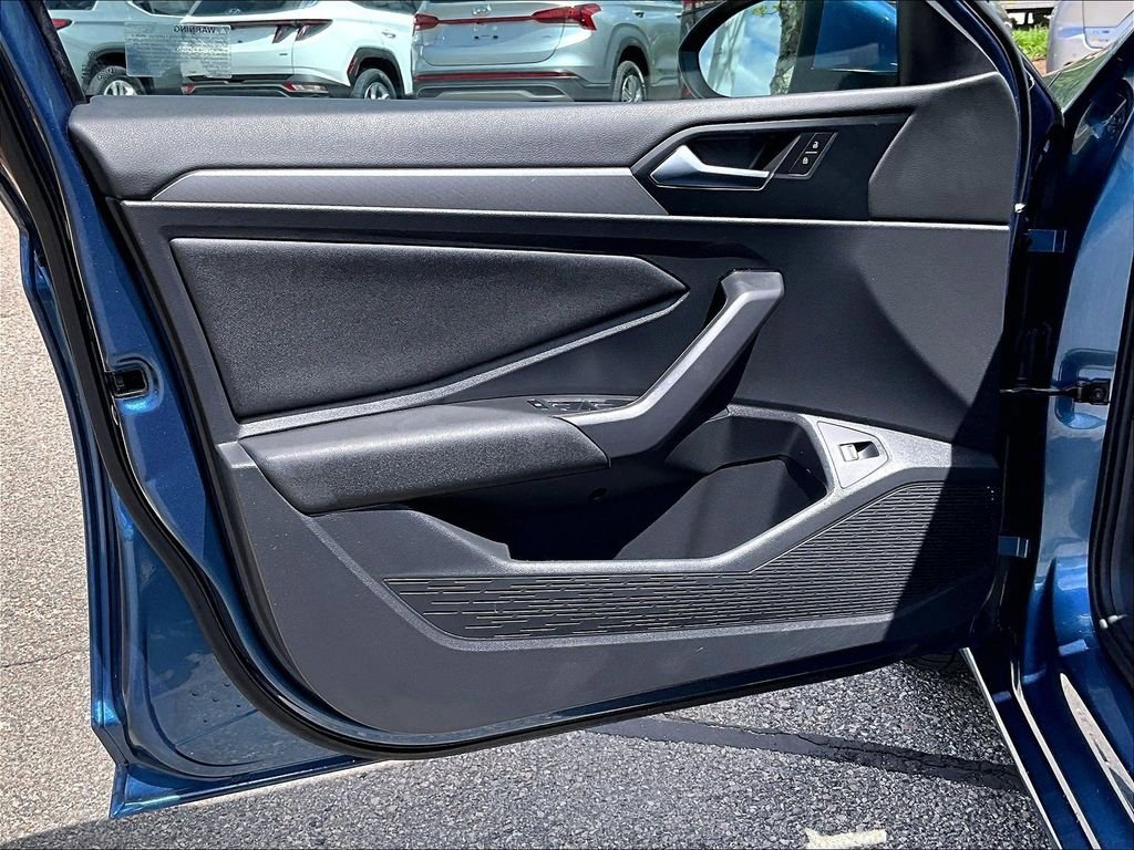 Used 2019 Volkswagen Jetta SE FWD image 9